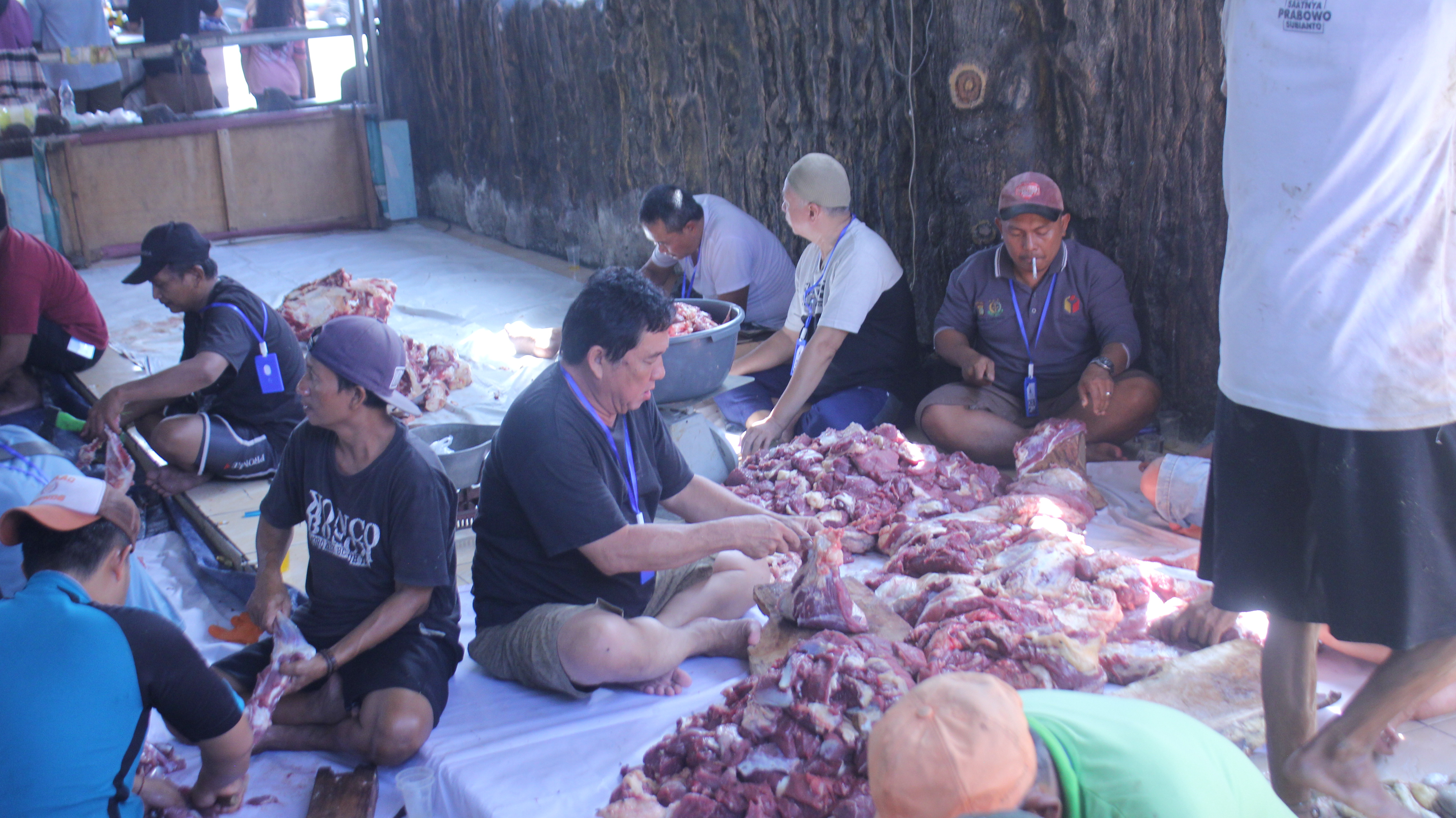Proses pengolahan dan pemotongan daging qurban